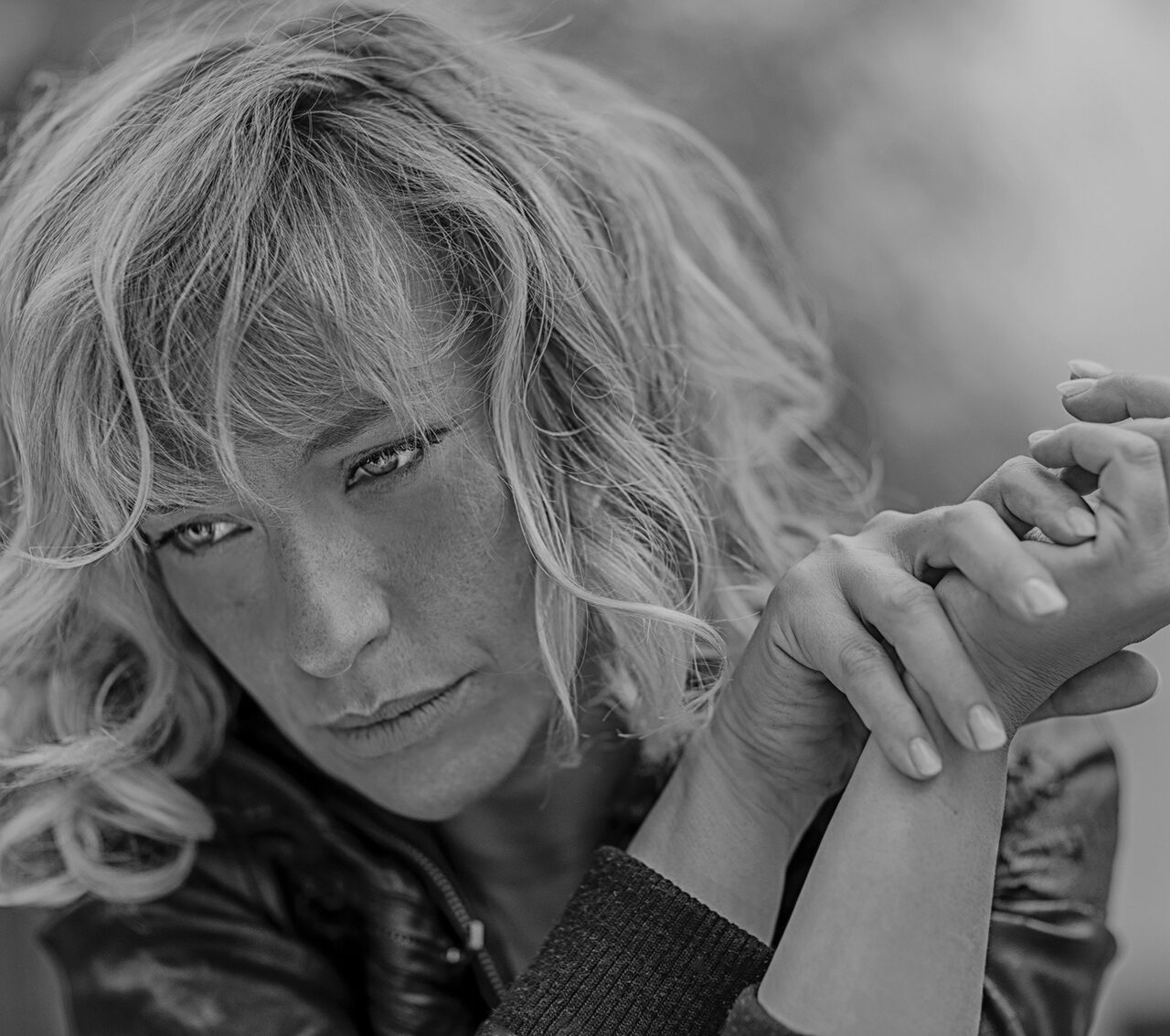 JULIE DEBAZAC