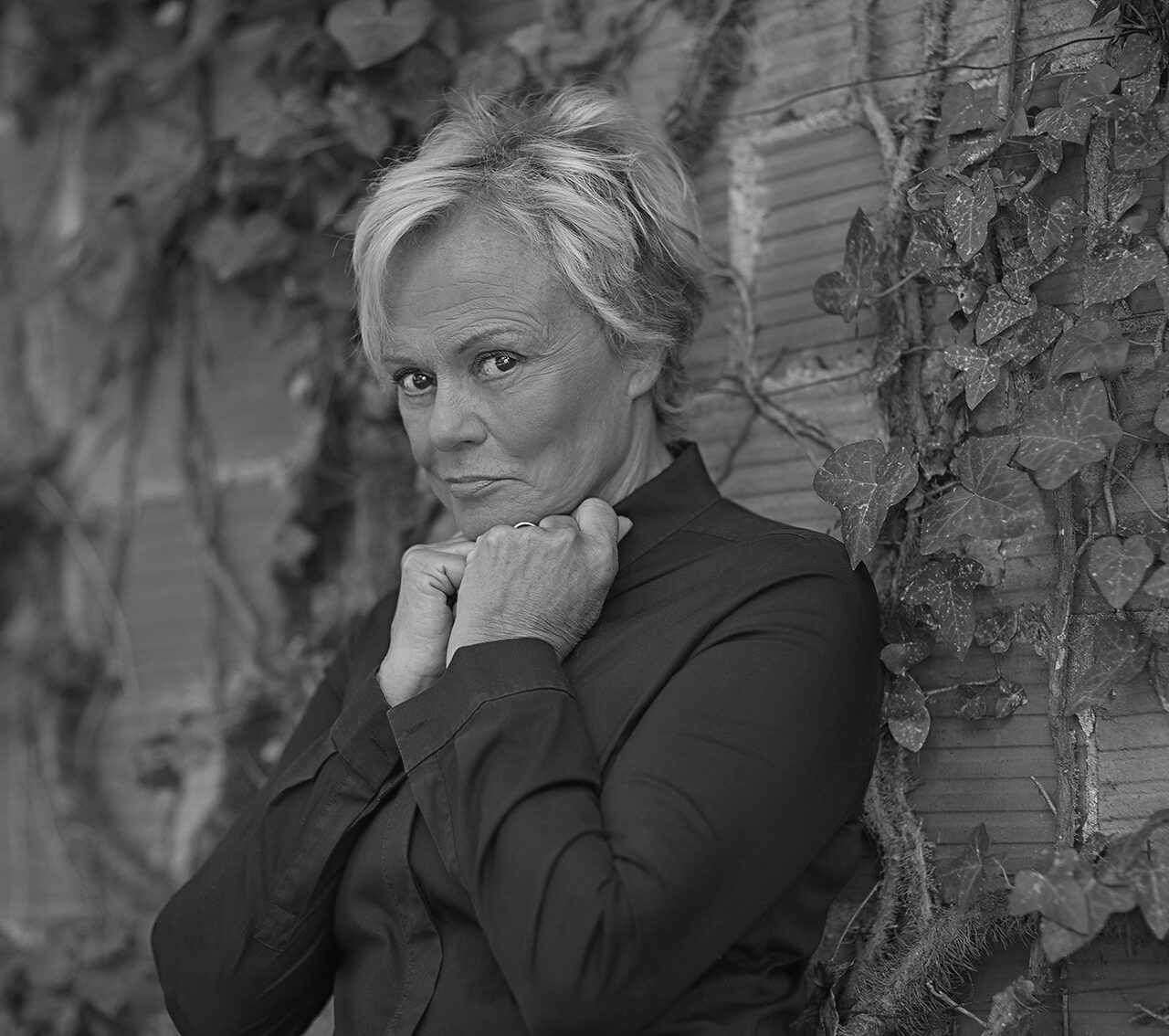 MURIEL ROBIN